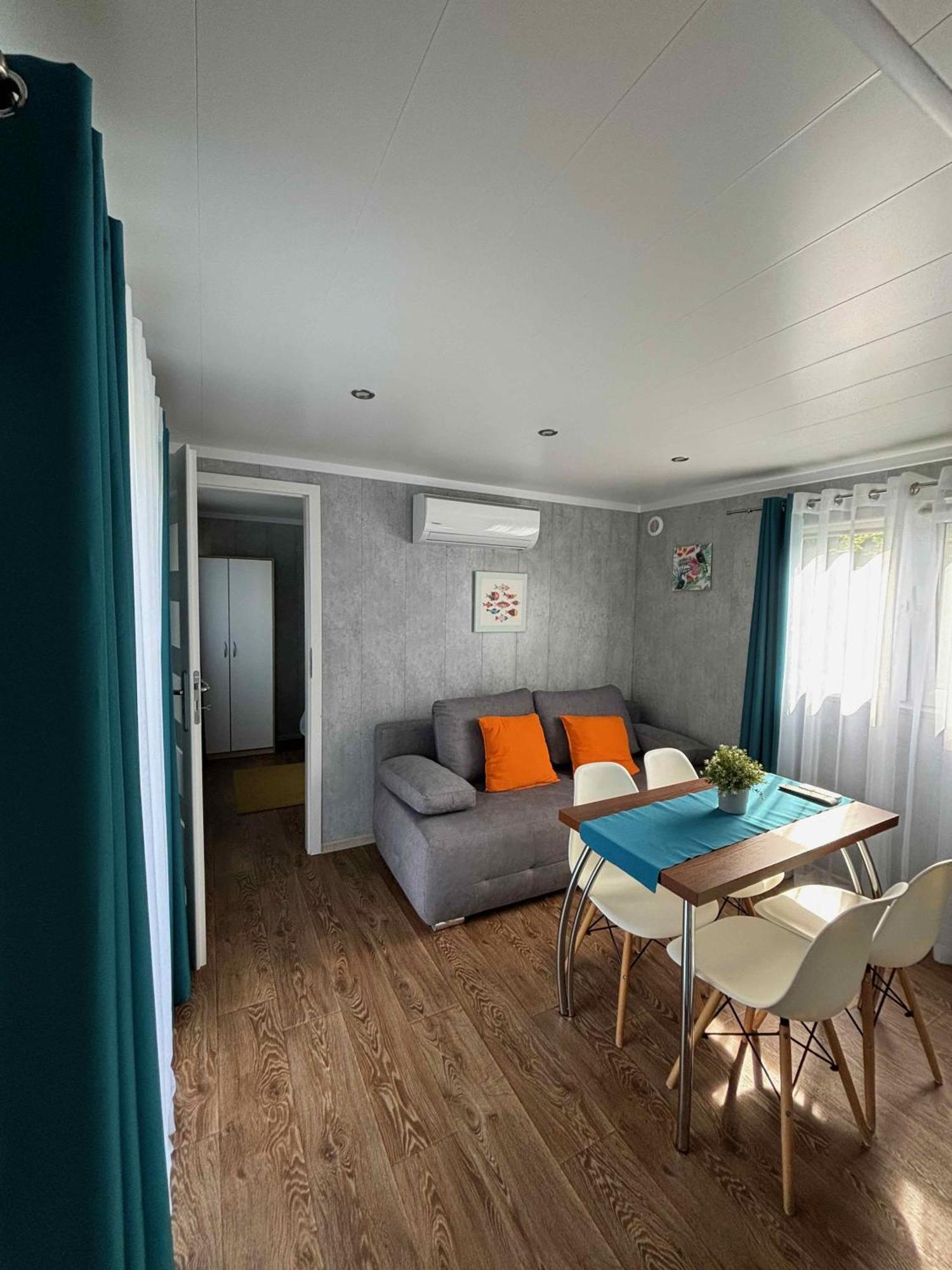 Fishka House Domek Wypoczynkowy Затор Екстериор снимка